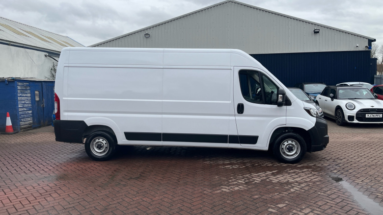 Peugeot Boxer 3500 L3 Diesel 2.2 BlueHDi 140 H2 Van Professional